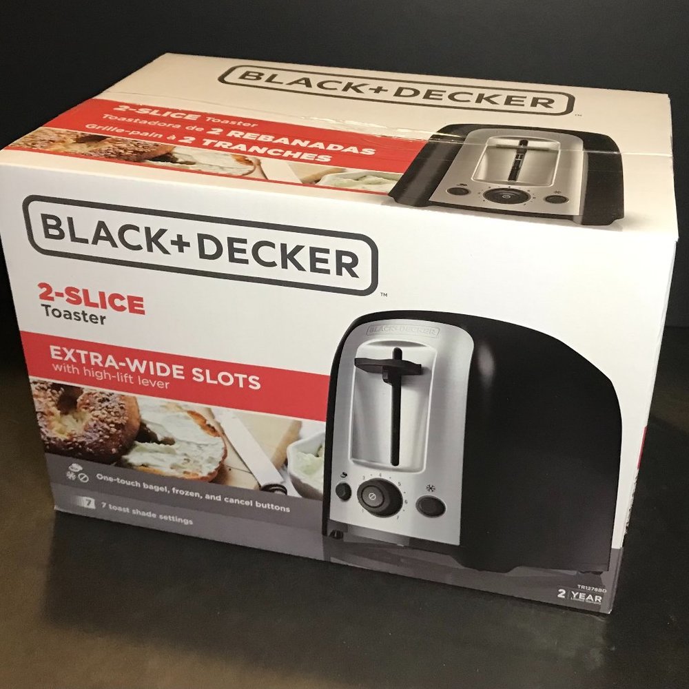 BLACK+DECKER 2-Slice Extra-Wide Slots Toaster - Picture 2 of 9
